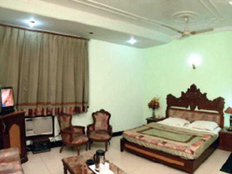 Hotel Sunstar Heritage Neu-Delhi Zimmer foto